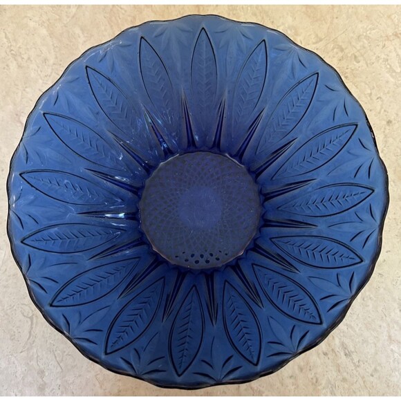 Avon Royal Sapphire Cobalt Blue Serving Bowl, Made In France 9.5” Glass Vintage - Picture 3 of 5
